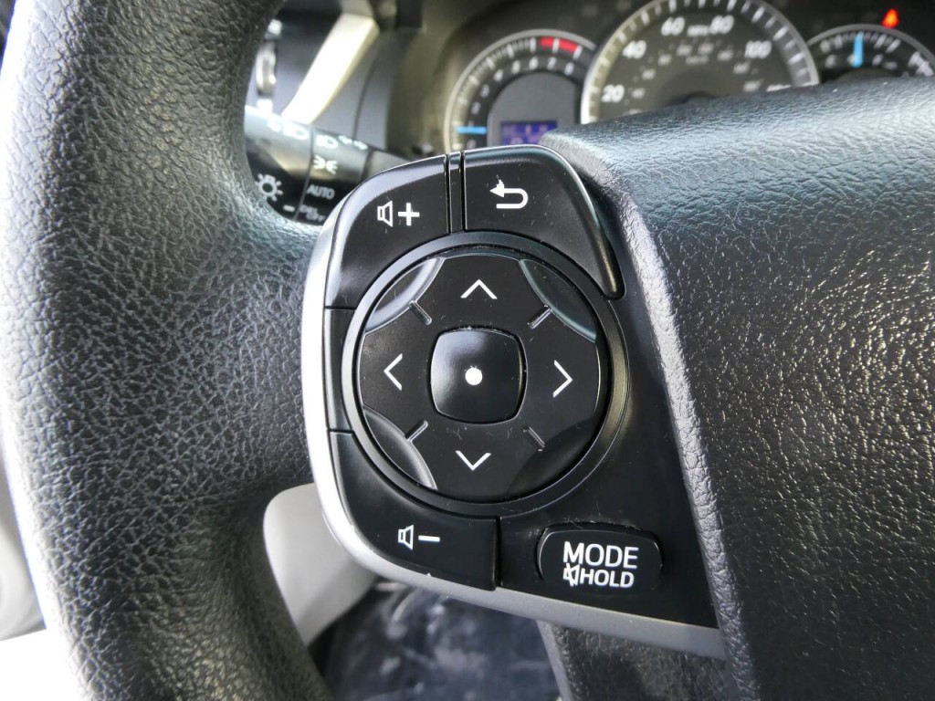 2014 Toyota Camry Image 12