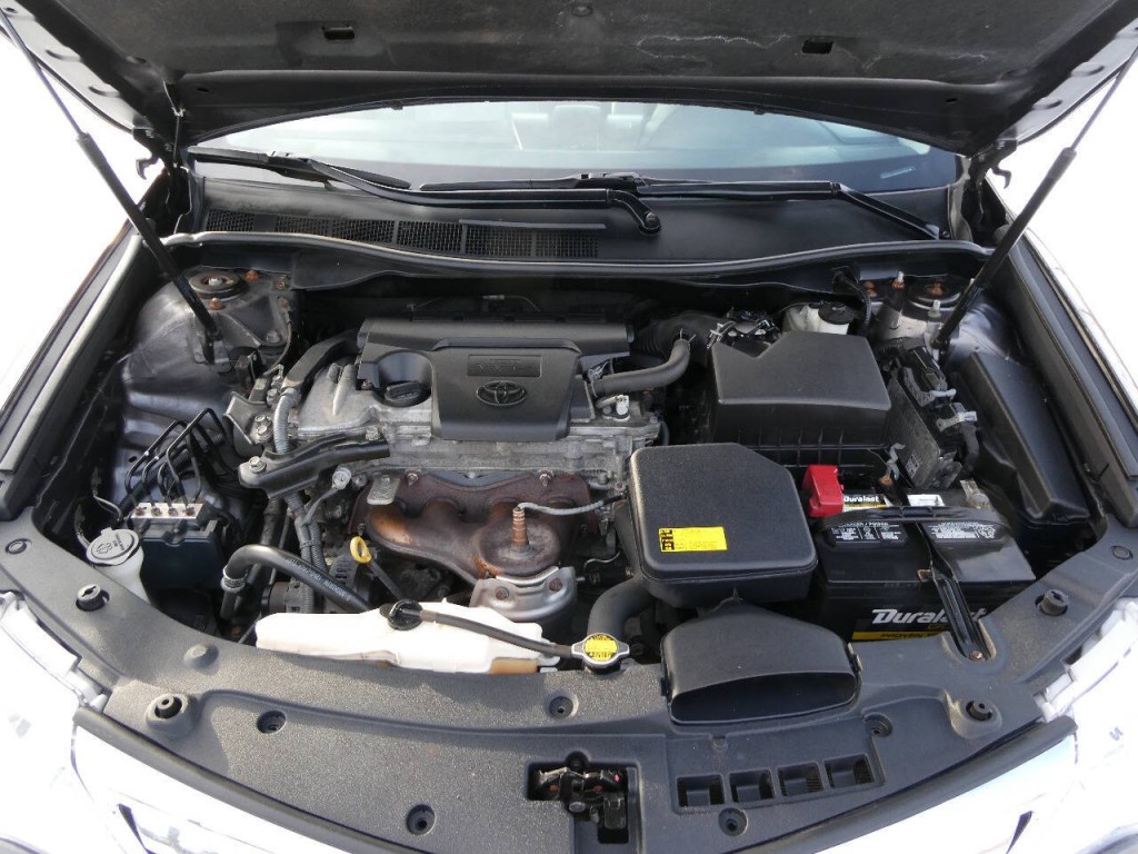 2014 Toyota Camry Image 28