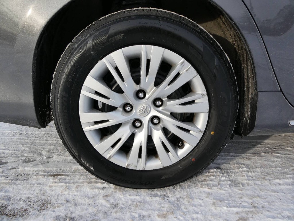 2014 Toyota Camry Image 29