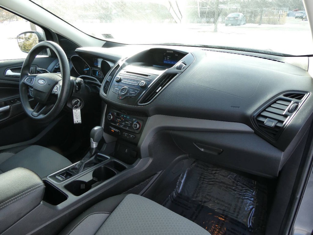2017 Ford Escape Image 28