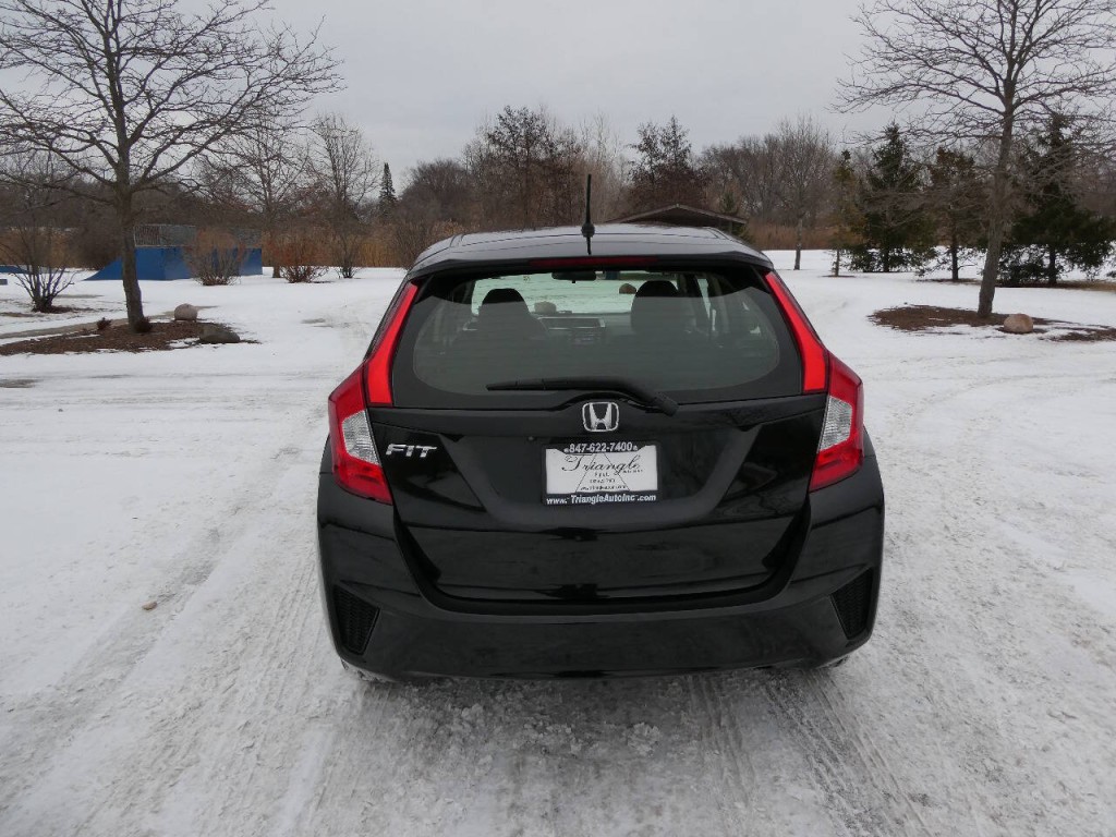 2016 Honda Fit Image 6