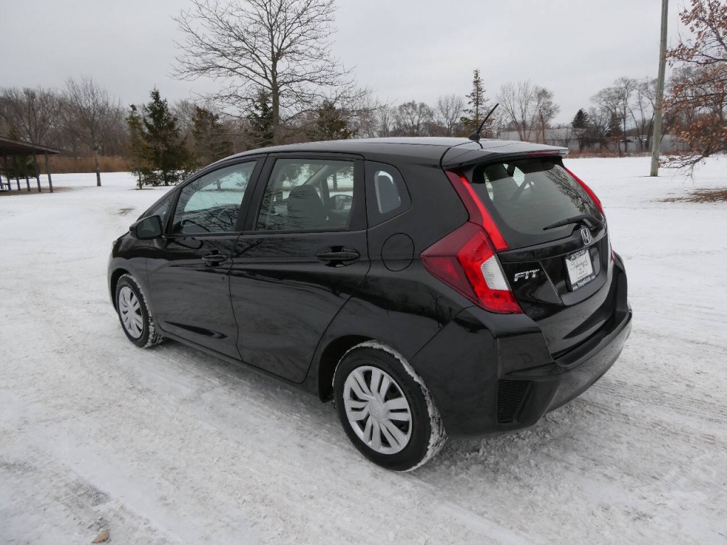 2016 Honda Fit Image 7