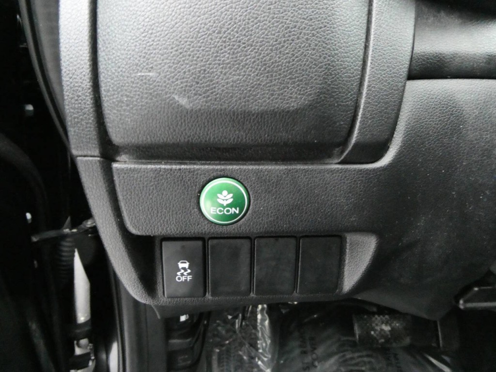 2016 Honda Fit Image 21