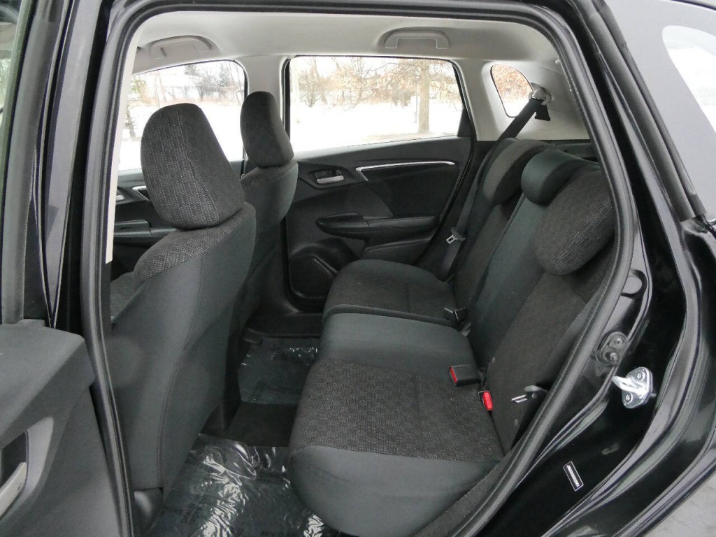 2016 Honda Fit Image 24