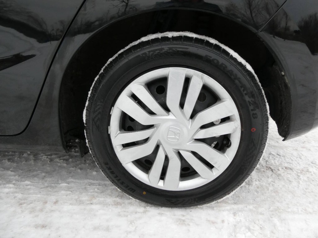 2016 Honda Fit Image 31