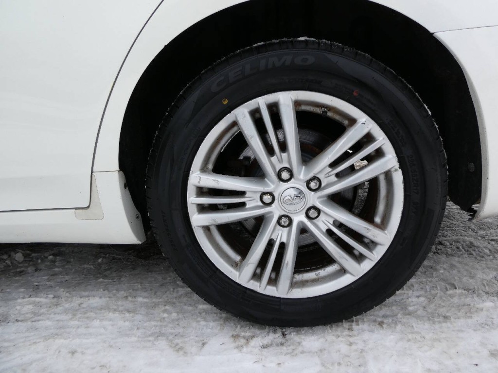 2011 INFINITI G25 Image 26