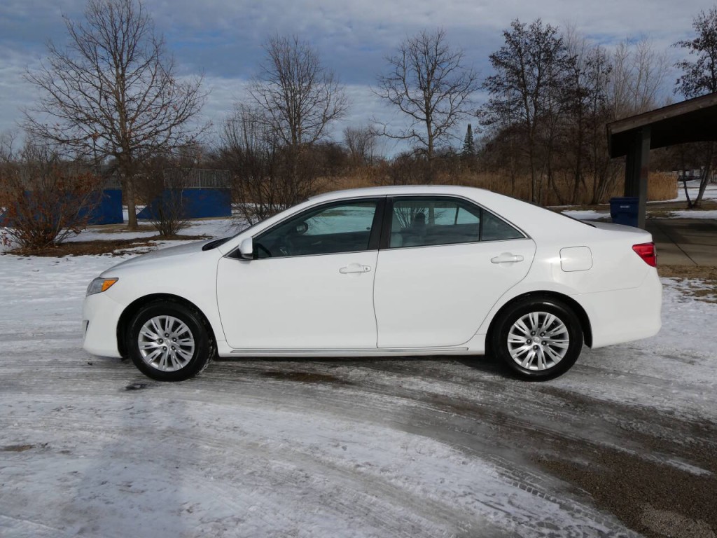 2014 Toyota Camry Image 8