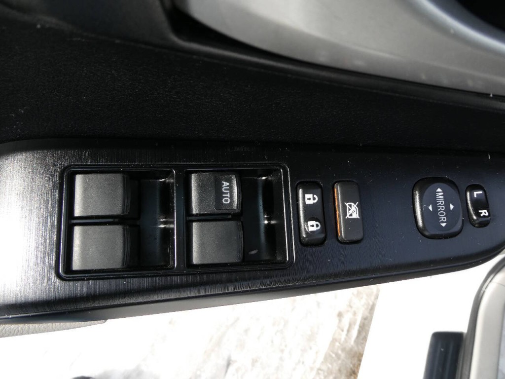 2014 Toyota Camry Image 21