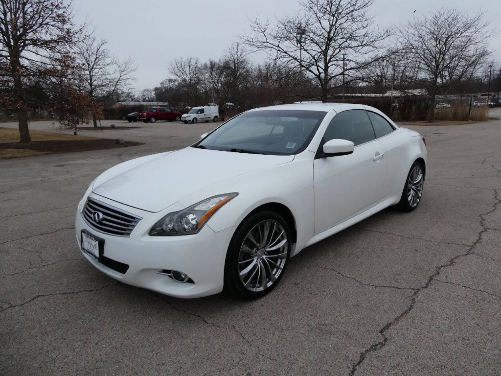 2012 INFINITI G37 Image 1