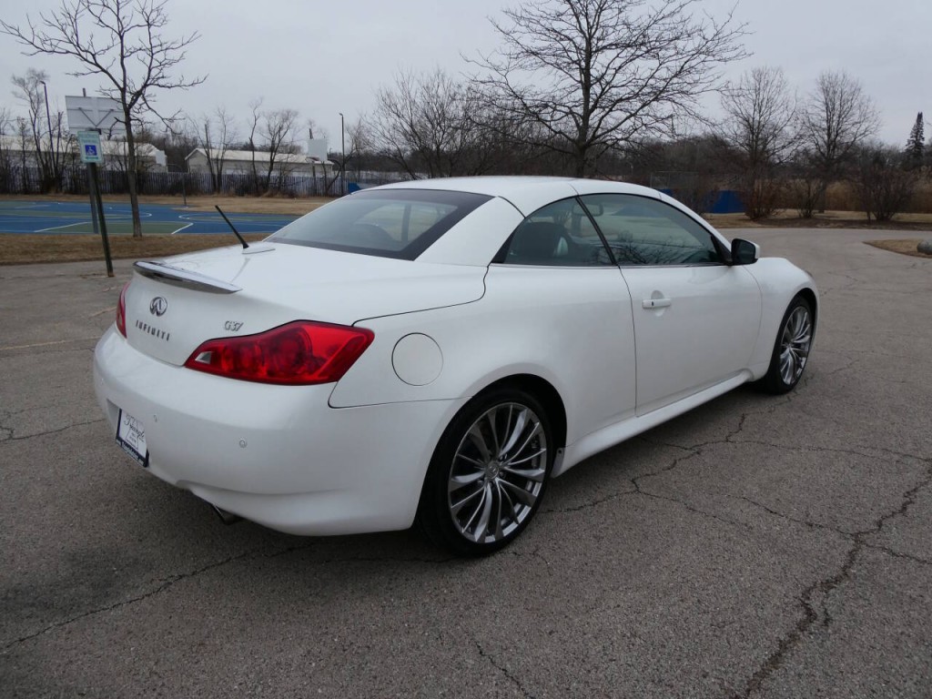 2012 INFINITI G37 Image 5
