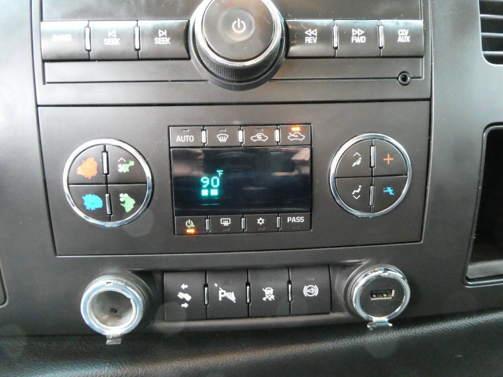 2011 Chevrolet Silverado 1500 Image 18