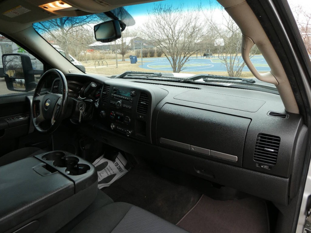 2011 Chevrolet Silverado 1500 Image 24
