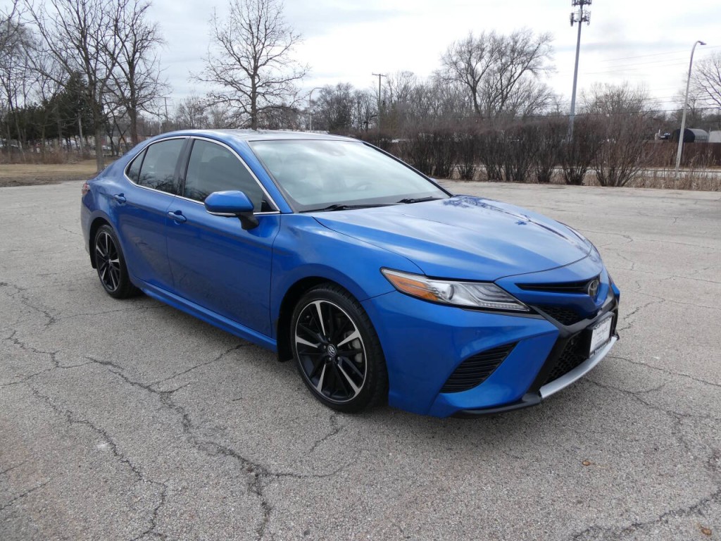 2019 Toyota Camry Image 3
