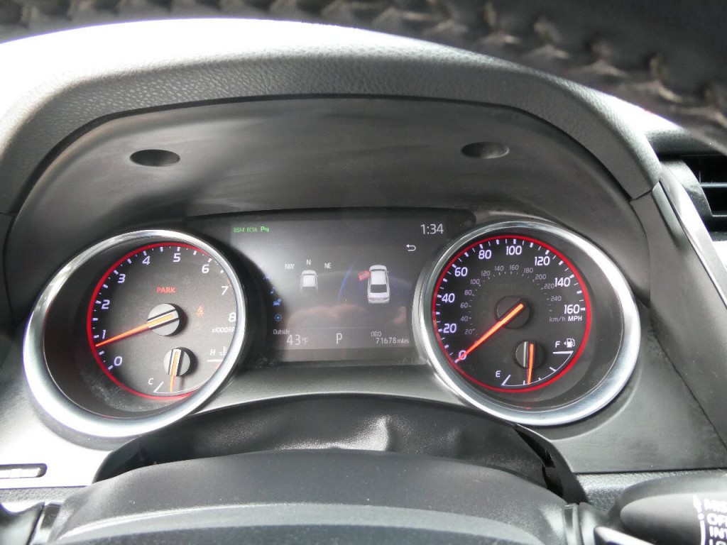 2019 Toyota Camry Image 14