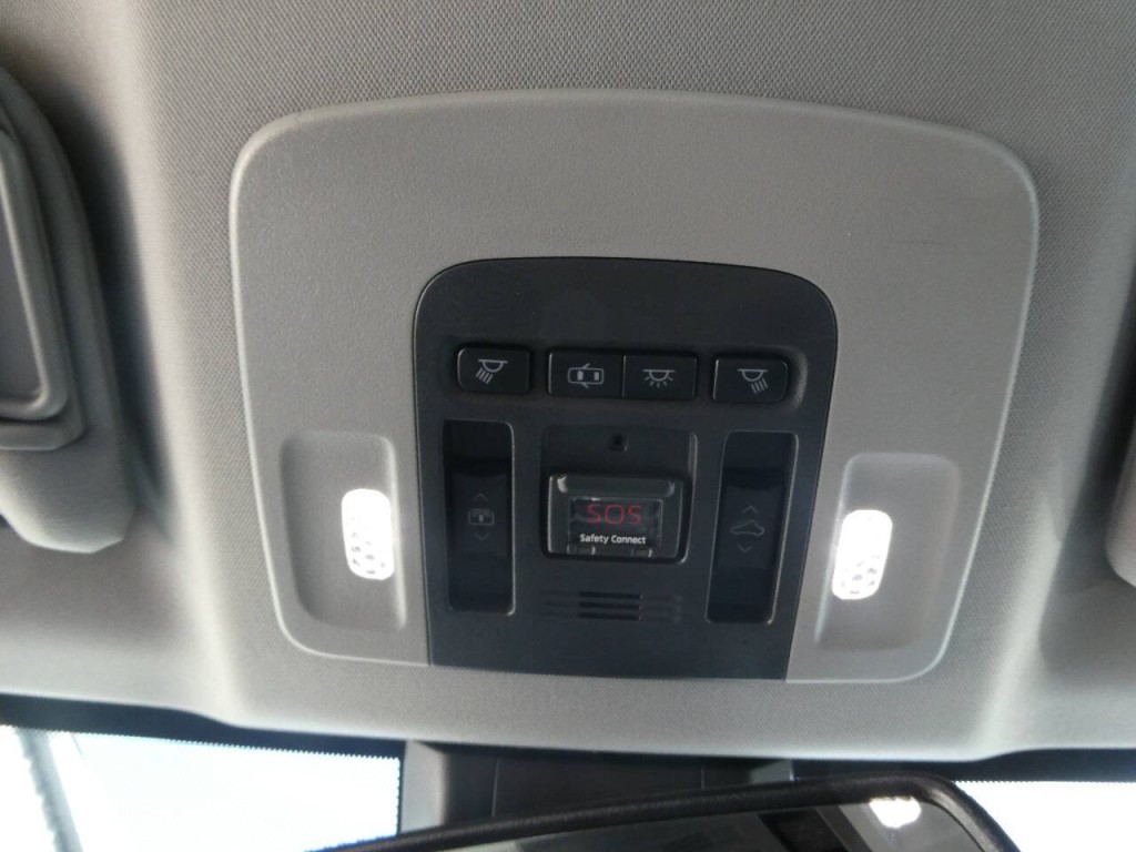 2019 Toyota Camry Image 26