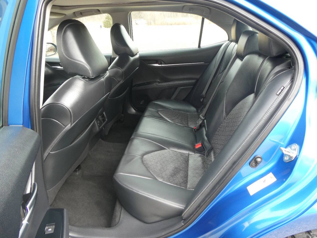 2019 Toyota Camry Image 29