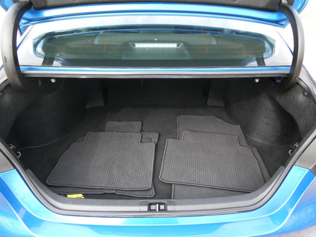 2019 Toyota Camry Image 34