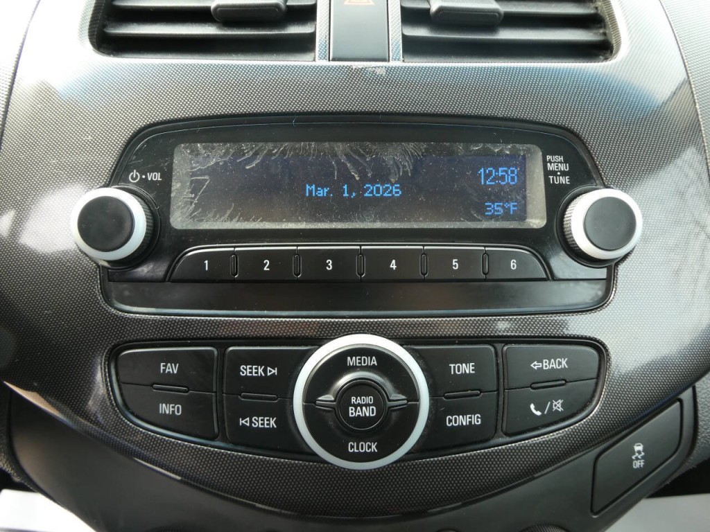 2014 Chevrolet Spark Image 15