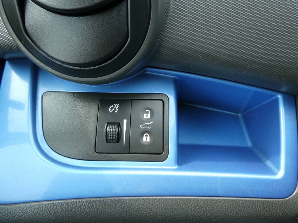 2014 Chevrolet Spark Image 18