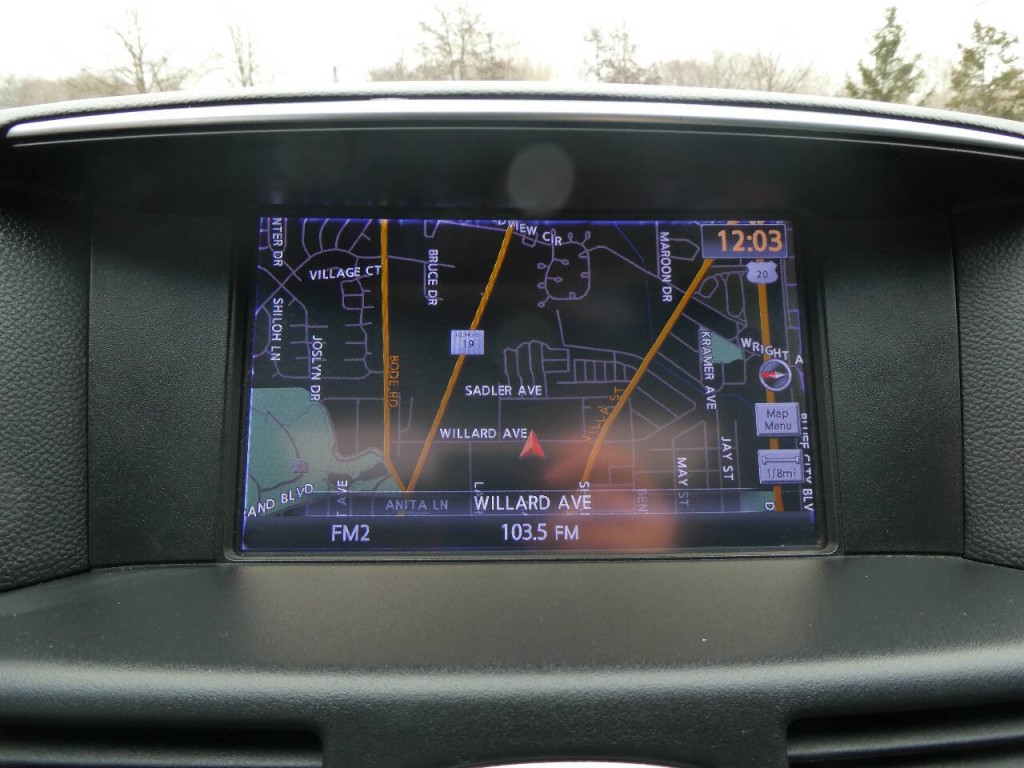 2016 INFINITI Q70 Image 18