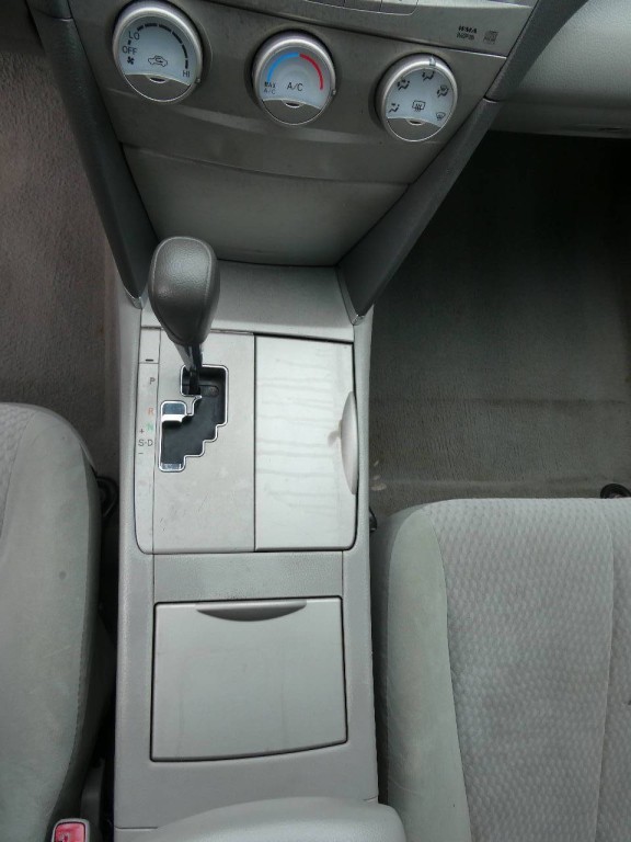 2011 Toyota Camry Image 17