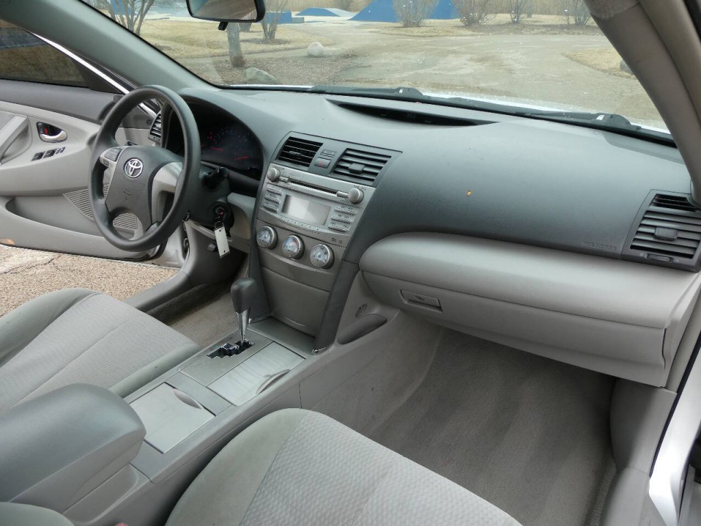 2011 Toyota Camry Image 22
