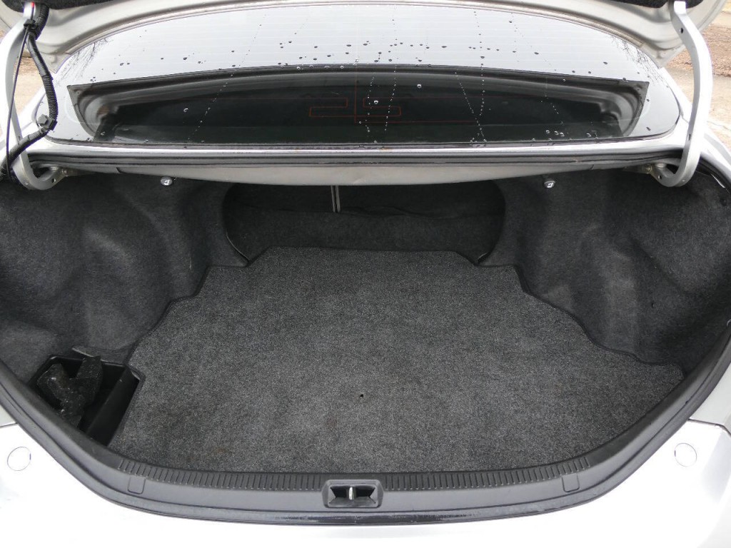 2011 Toyota Camry Image 24