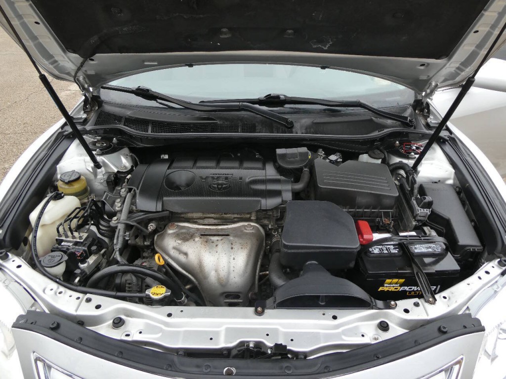 2011 Toyota Camry Image 25