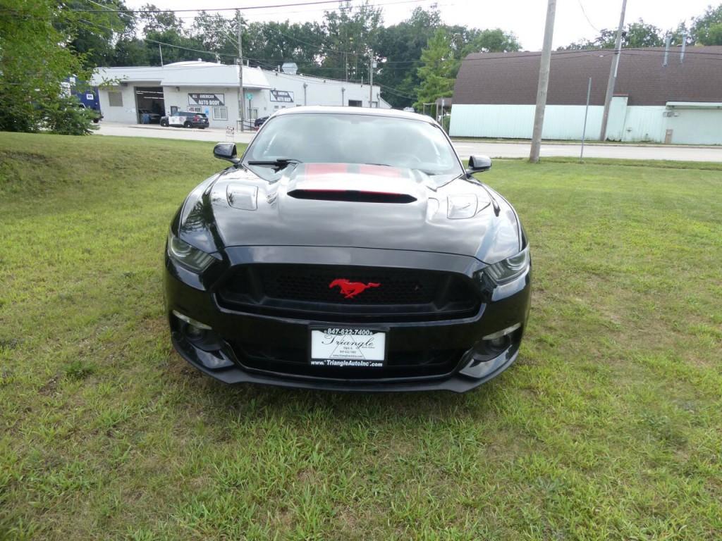 2015 Ford Mustang Image 2