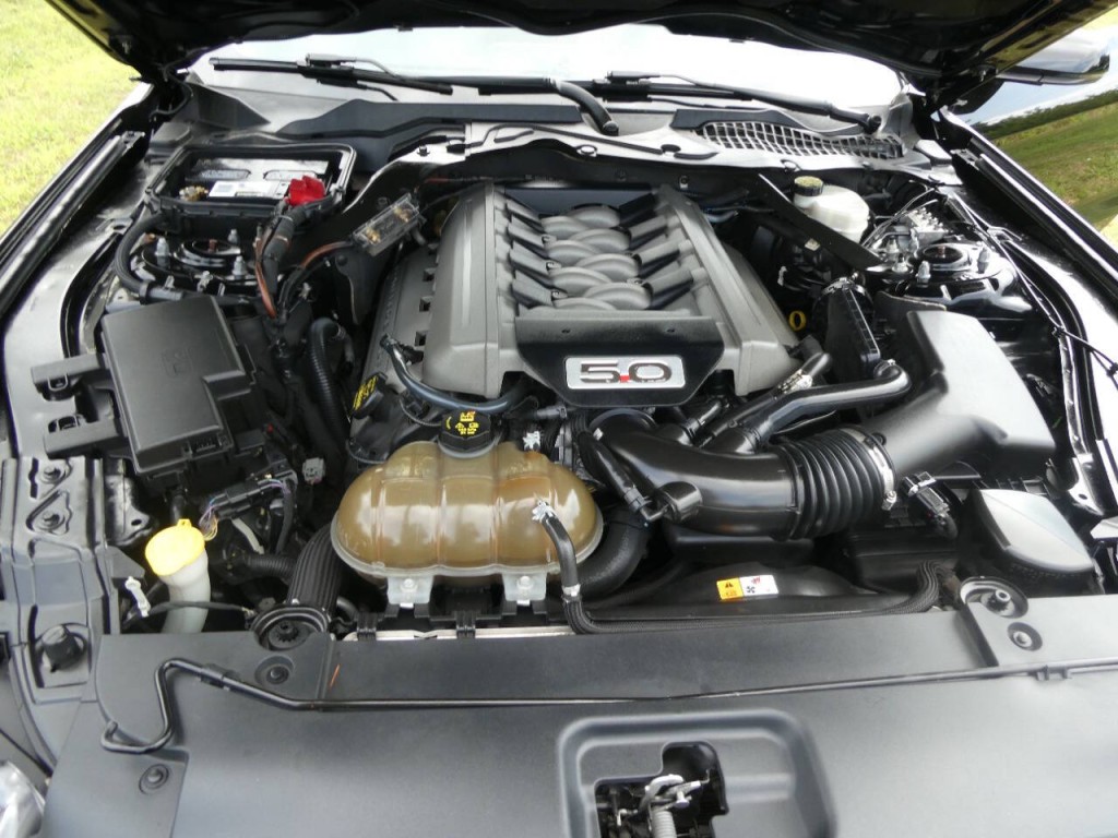 2015 Ford Mustang Image 24