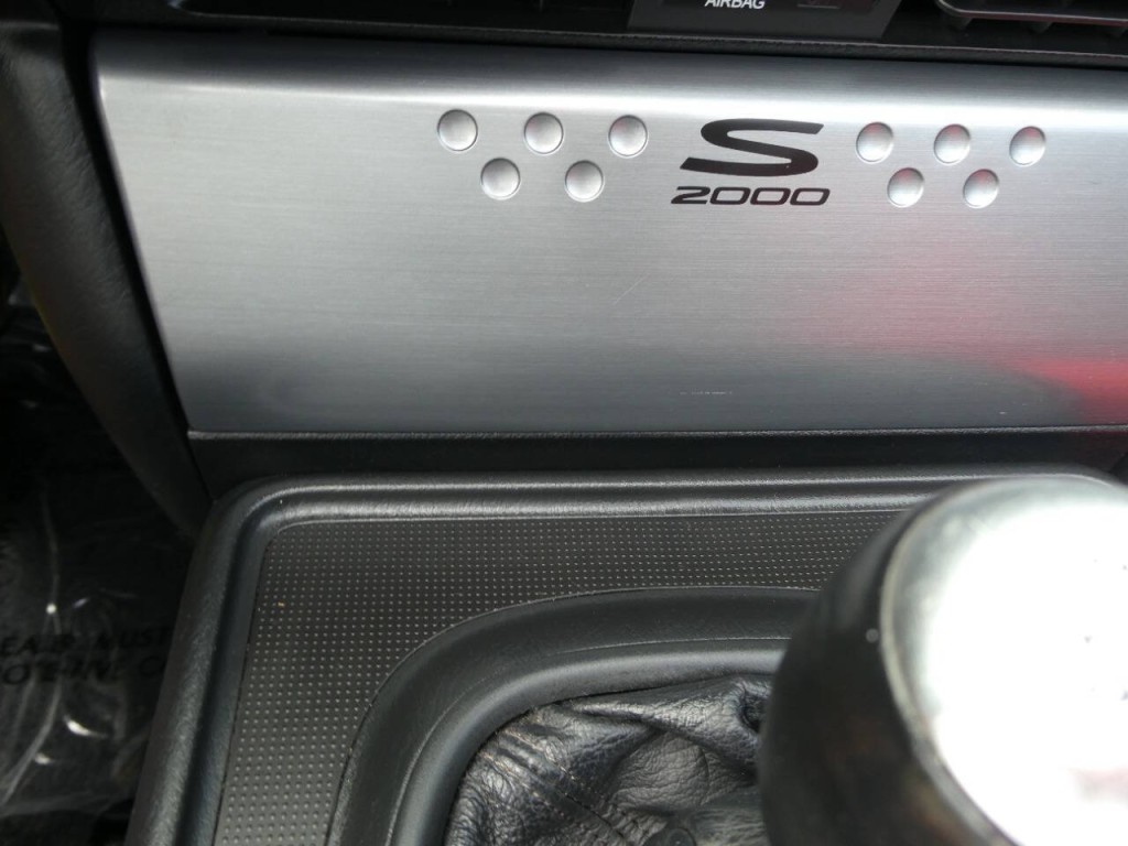 2006 Honda S2000 Image 24