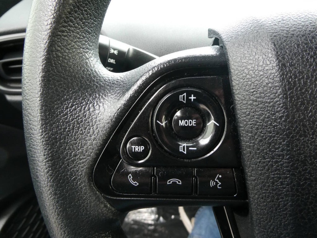 2021 Toyota Prius Image 12