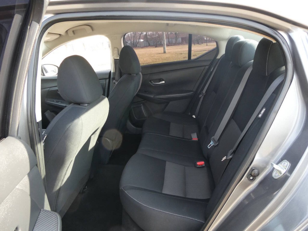 2021 Nissan Sentra Image 25