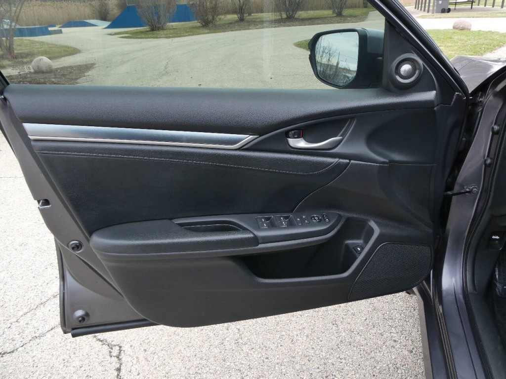 2016 Honda Civic Image 24