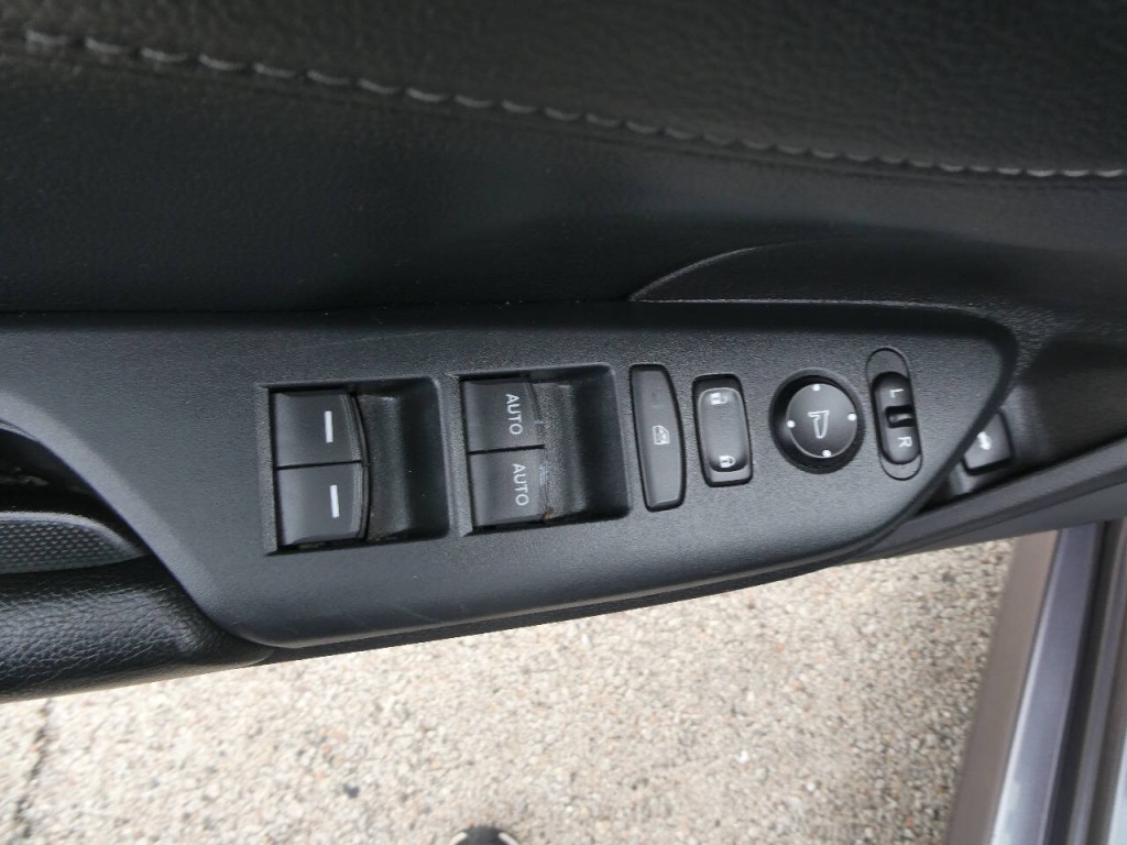 2016 Honda Civic Image 25