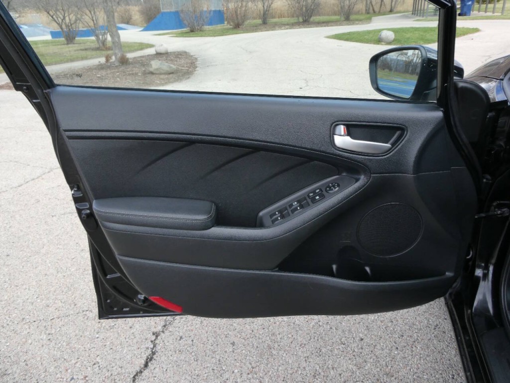 2017 Kia Forte Image 22