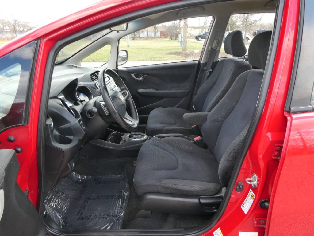 2013 Honda Fit Image 9