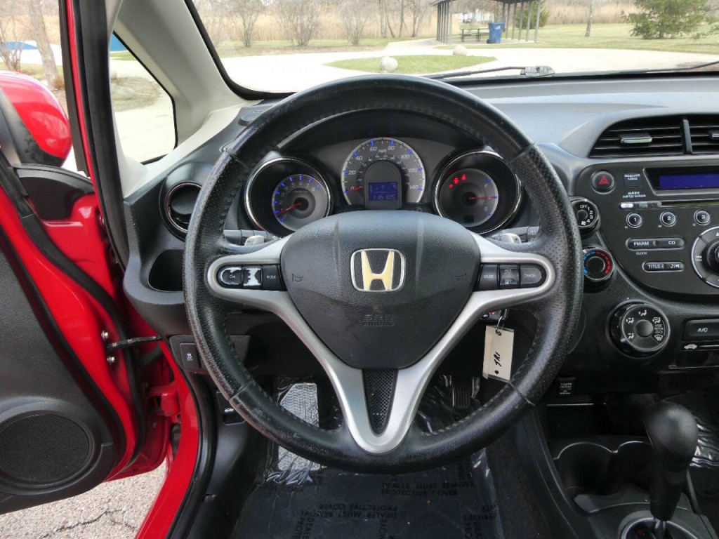 2013 Honda Fit Image 11