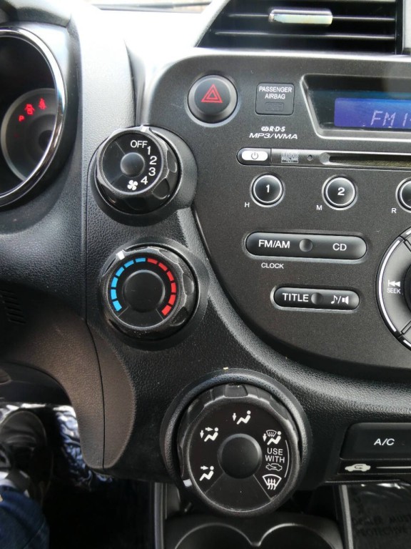 2013 Honda Fit Image 18