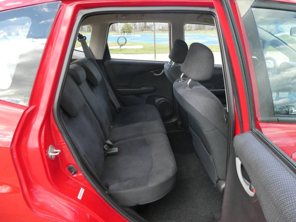 2013 Honda Fit Image 25