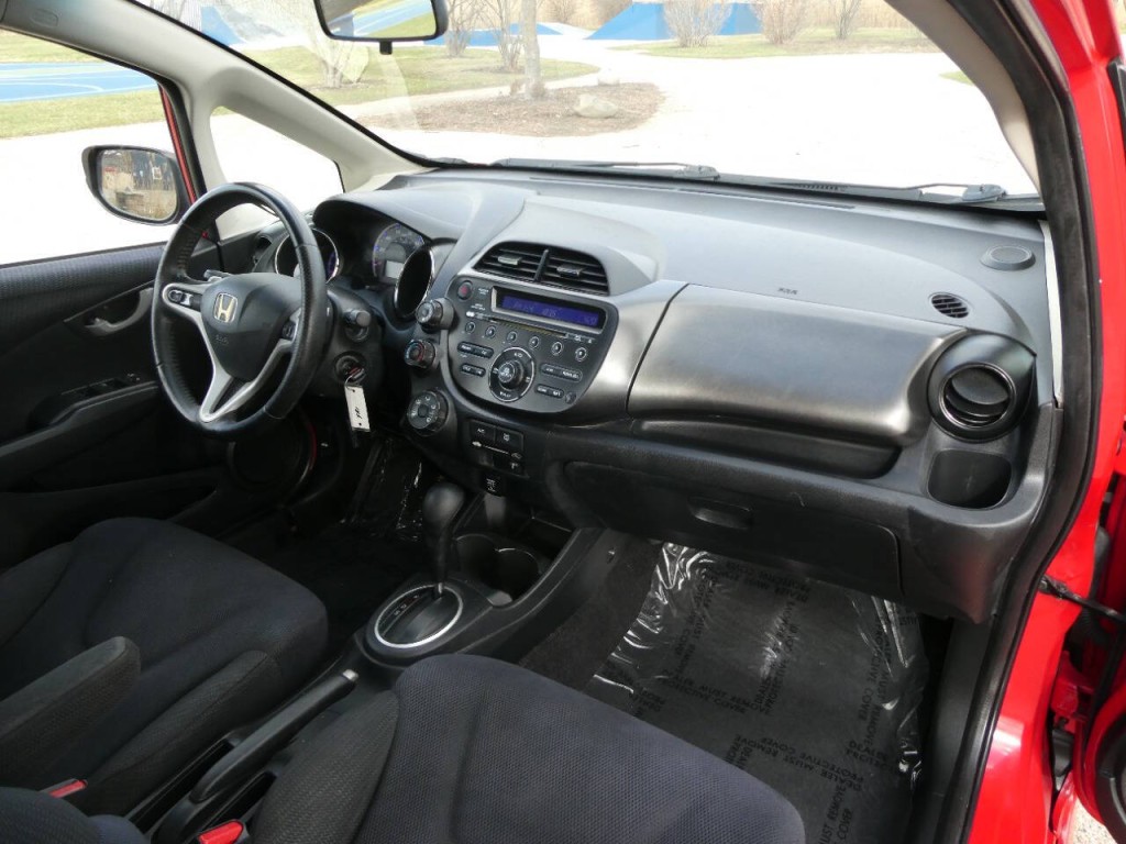 2013 Honda Fit Image 27