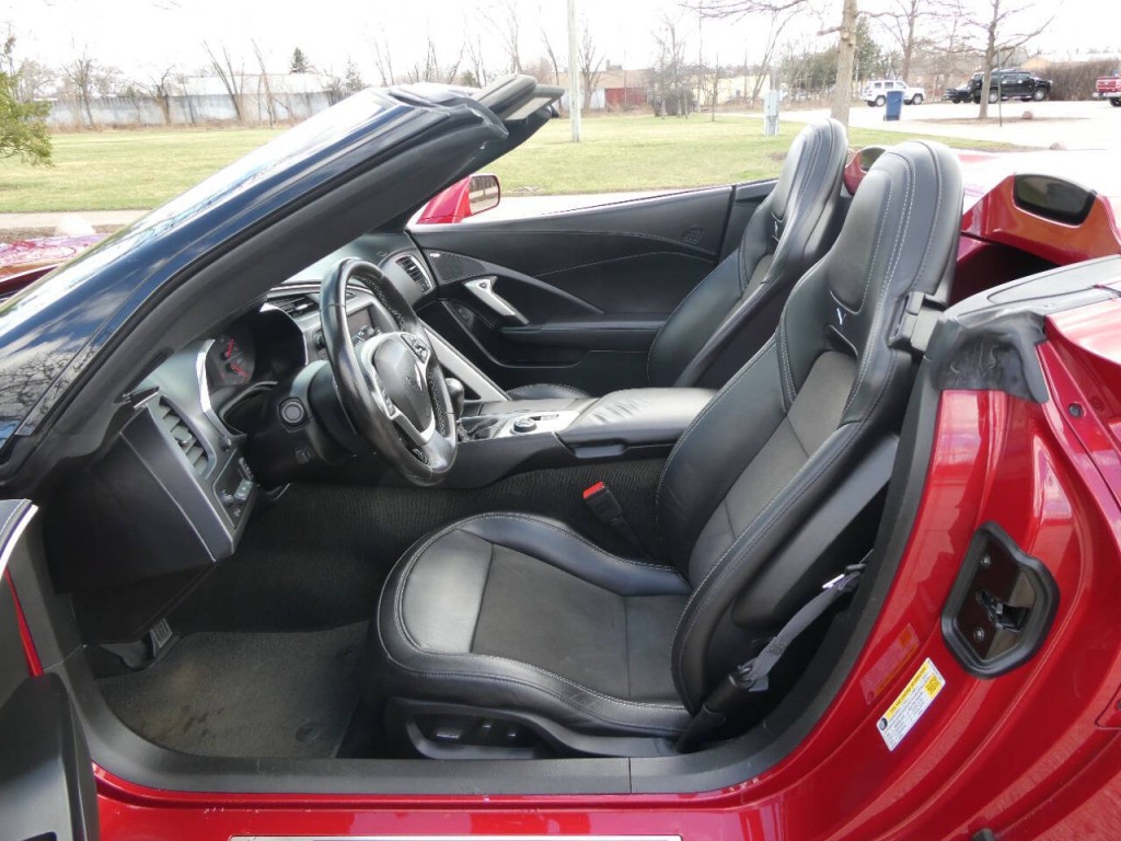 2014 Chevrolet Corvette Image 17