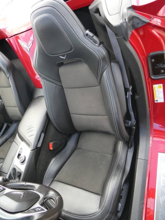 2014 Chevrolet Corvette Image 18