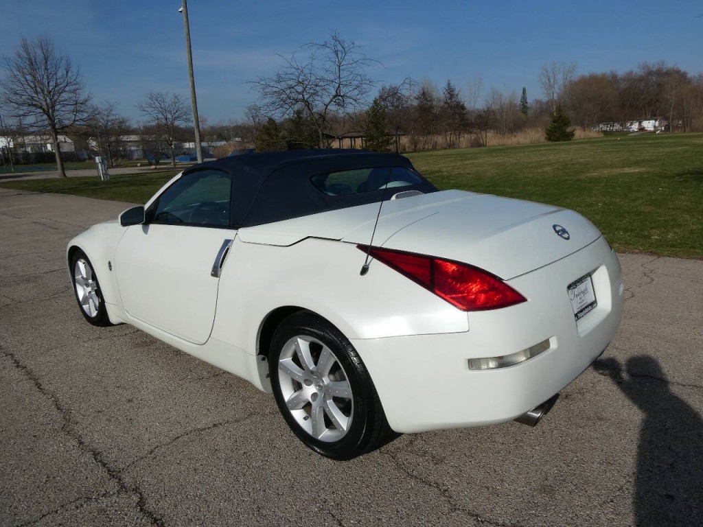 2005 Nissan 350Z Image 31