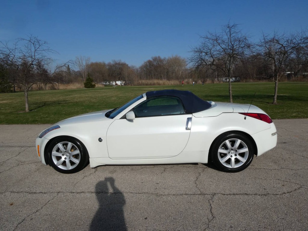 2005 Nissan 350Z Image 32