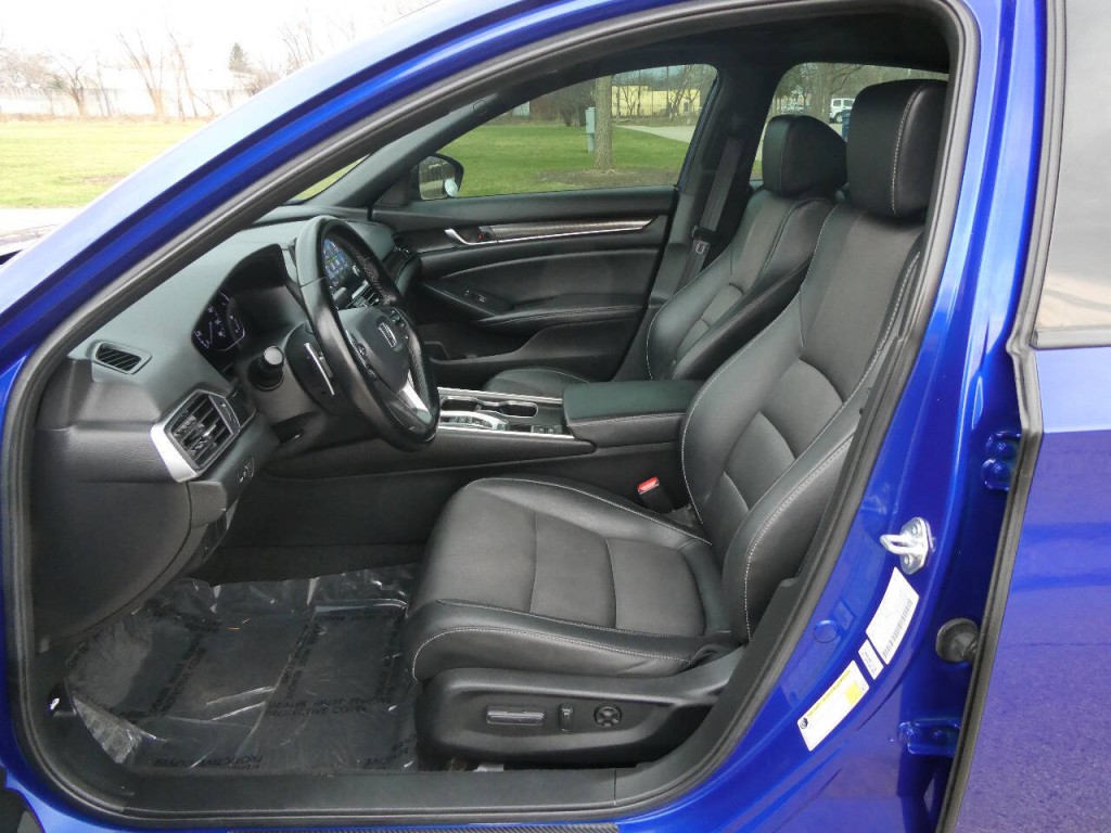 2021 Honda Accord Image 9