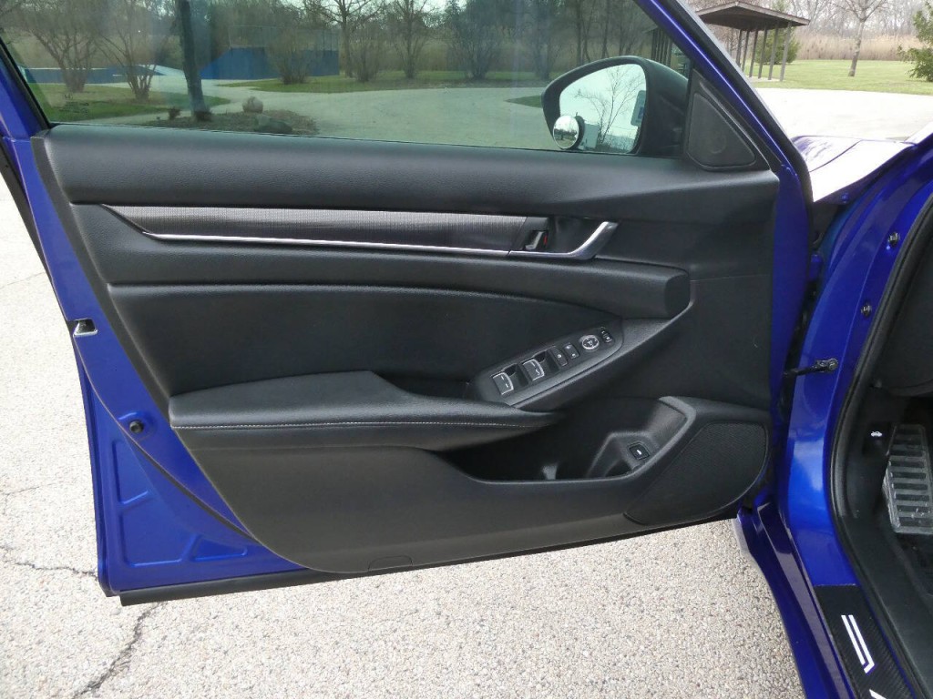 2021 Honda Accord Image 24