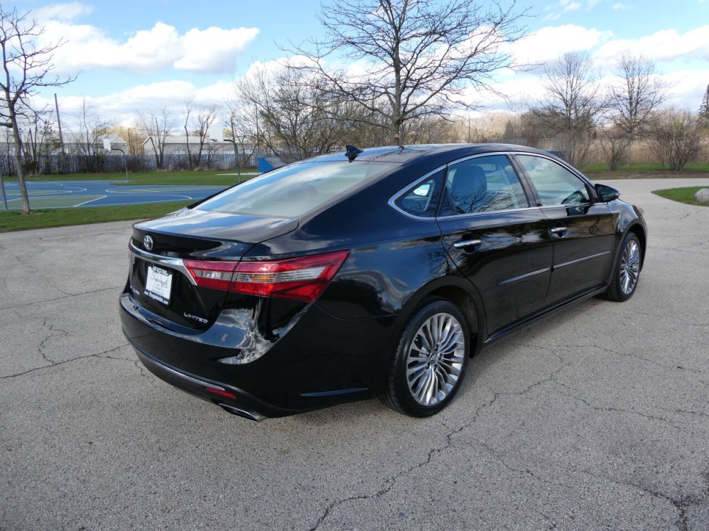 2017 Toyota Avalon Image 5