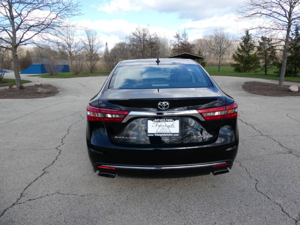 2017 Toyota Avalon Image 6