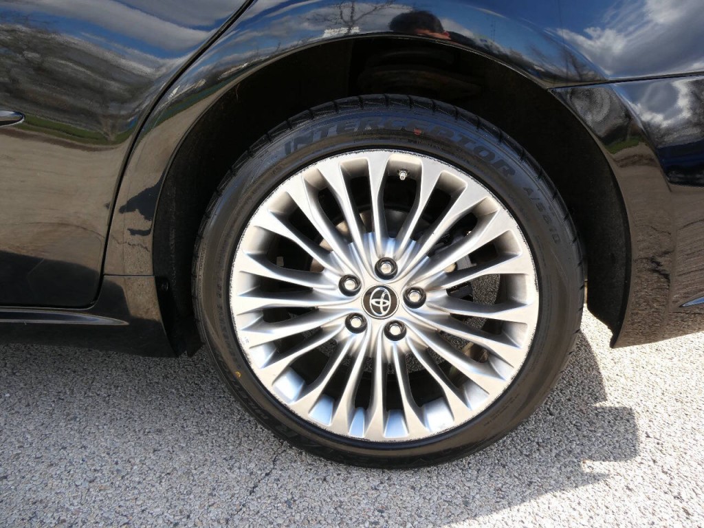 2017 Toyota Avalon Image 37